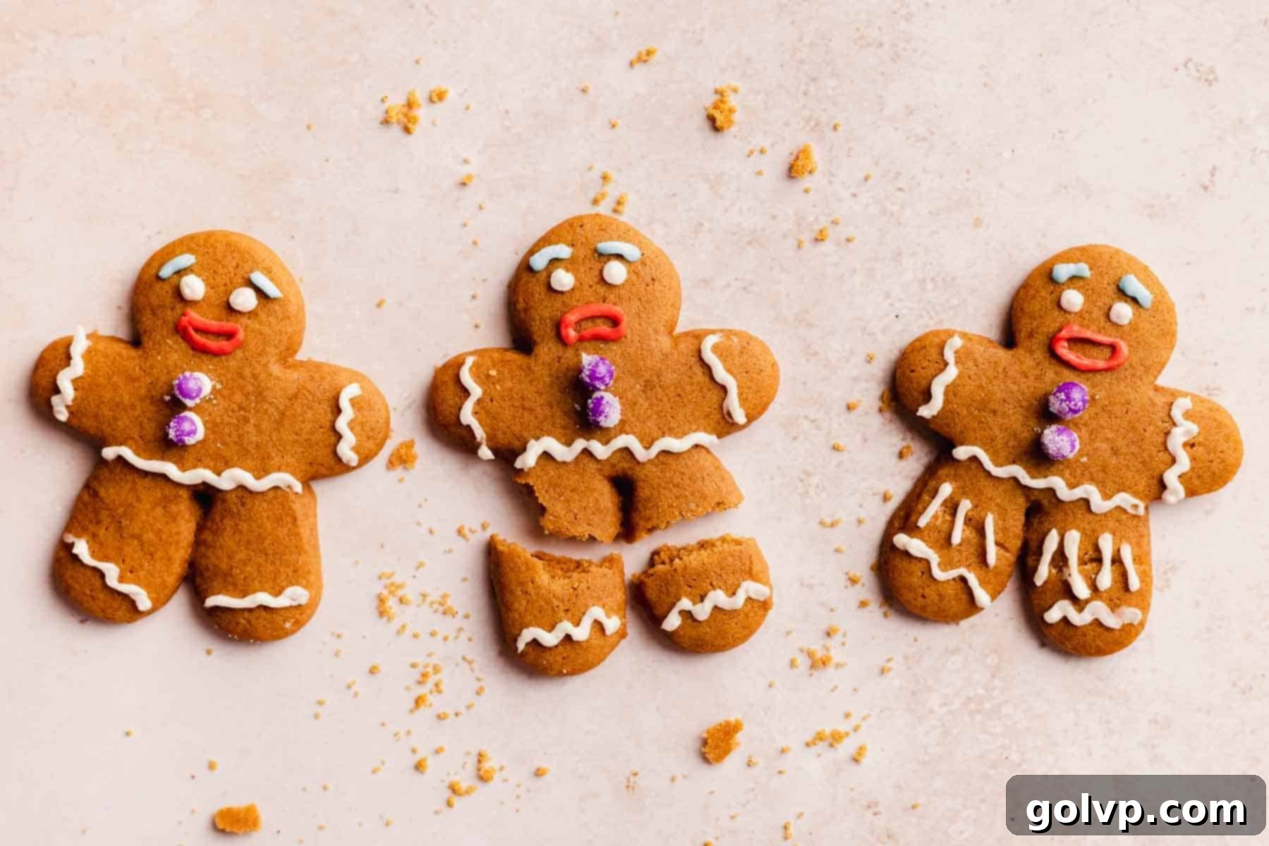 Gingerbread men decorated like Gingy from Shrek, some with broken legs, mimicking scenes from the movie