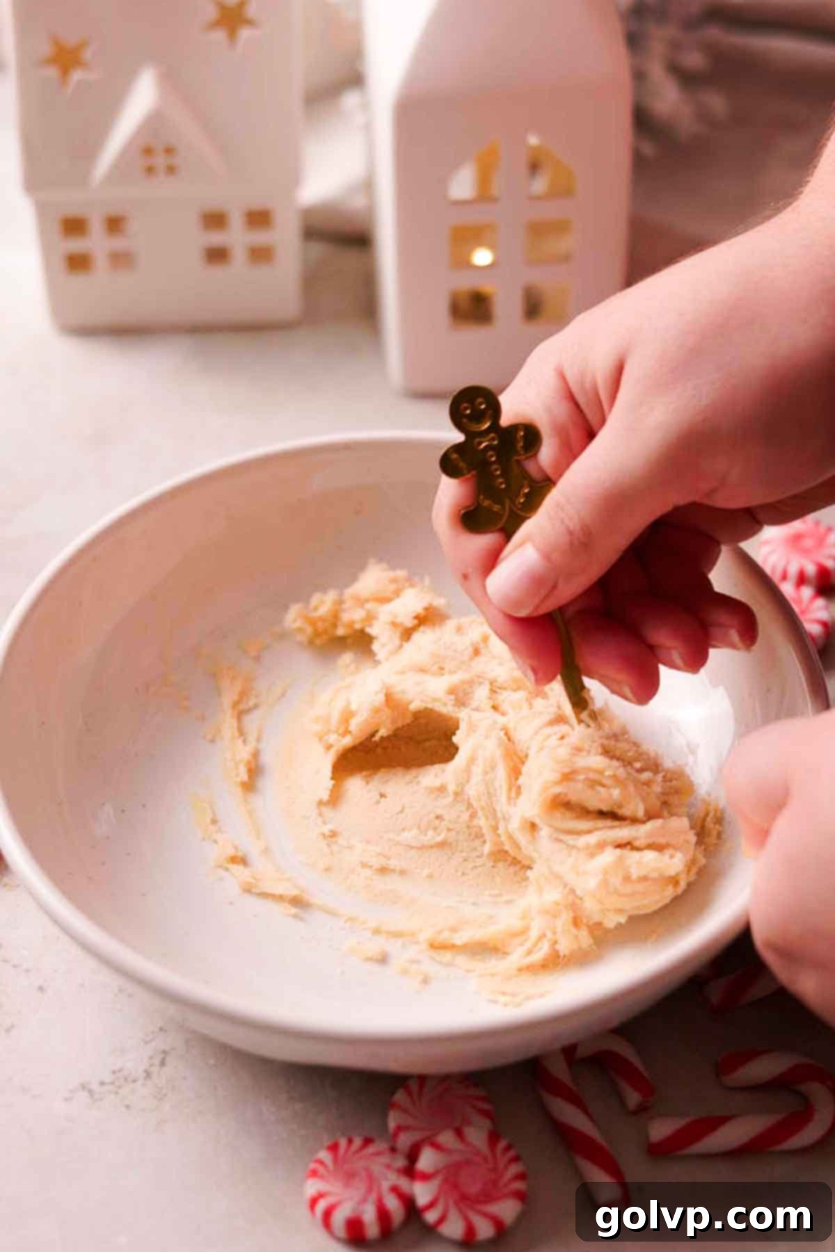 coloring cookie dough white for peppermint design